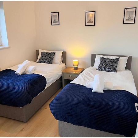 Kettering Service Accomodation 2Brh Freeparking Wifi Smart Tv Tea & Coffee Exterior foto